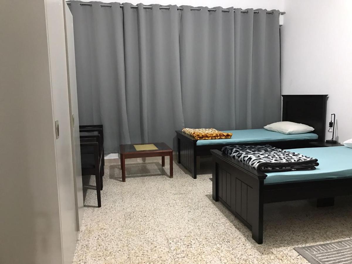 Master And Standard Room Near Corniche Beach 阿布扎比 外观 照片